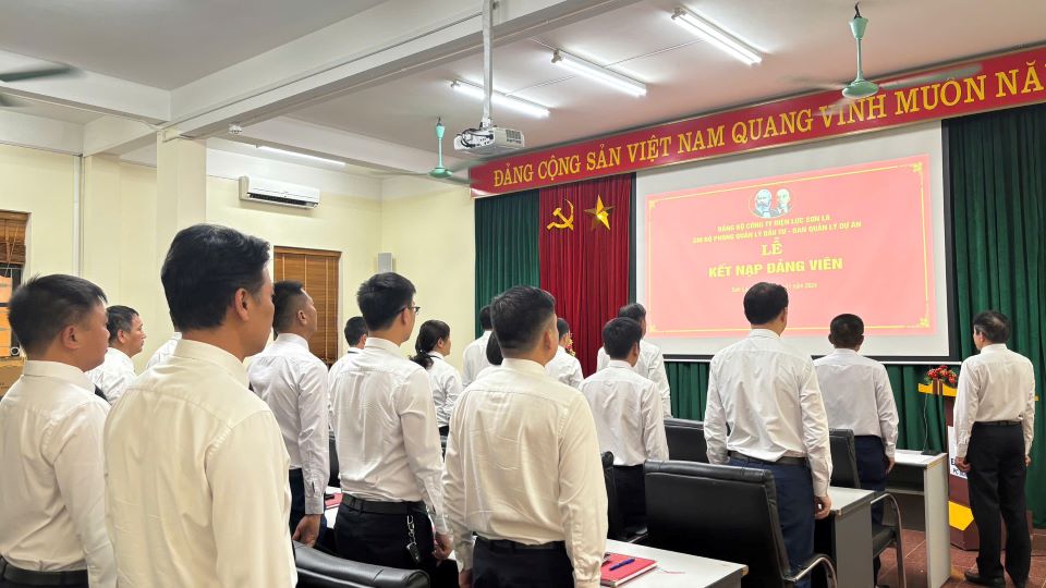 Kết nạp đảng vên mới
